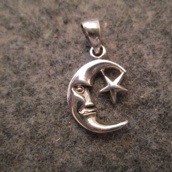 925 Sterling Crescent Moon & Star Pendant> New> Dainty, Non Tarnish, celestial - Picture 1 of 5
